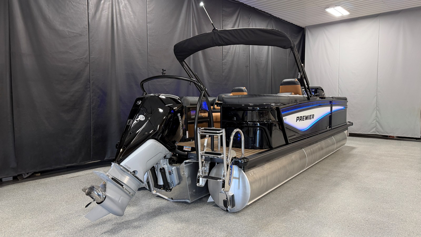 PREMIER 250 INTRIGUE, photo 4
