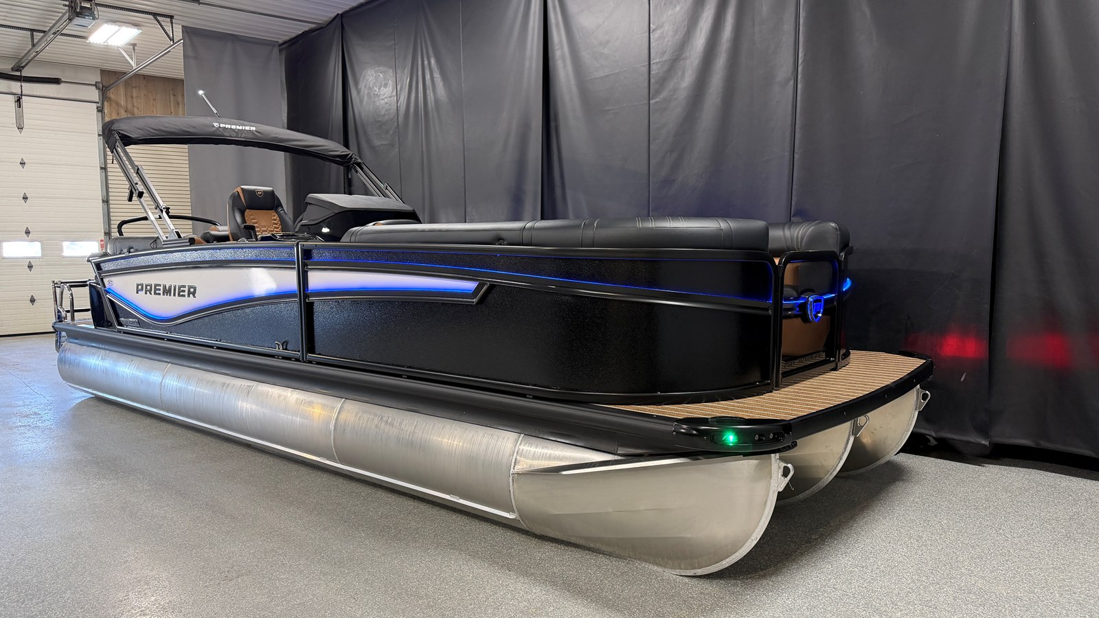 PREMIER 250 INTRIGUE, photo 5