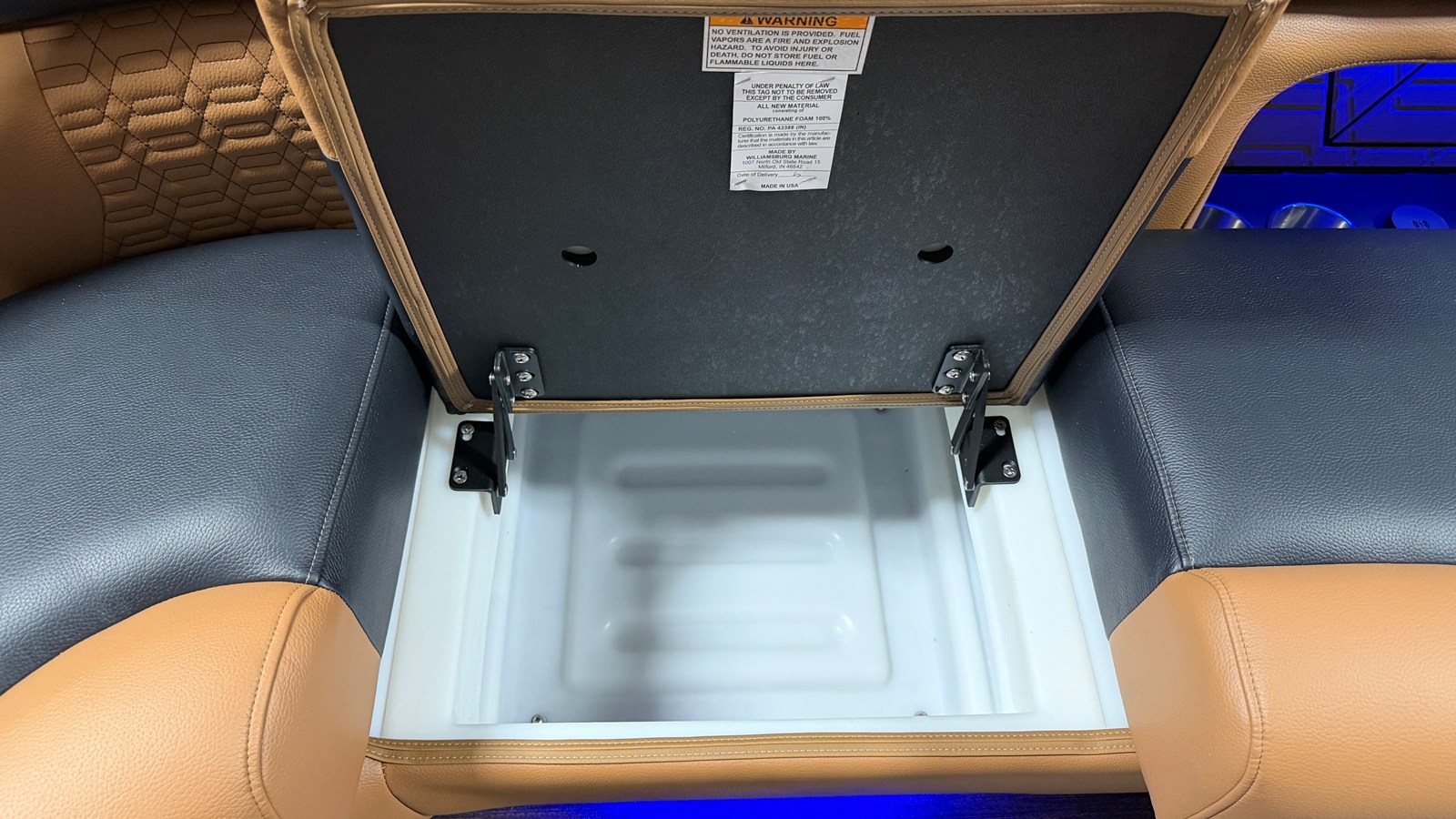 PREMIER 250 INTRIGUE, photo 19
