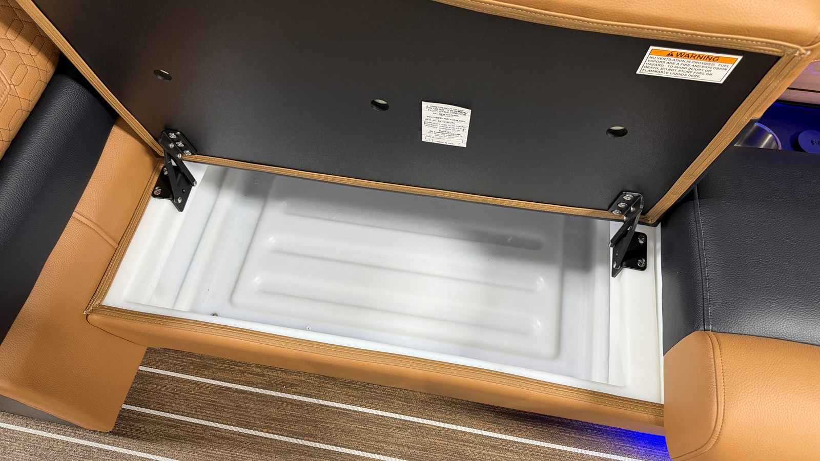 PREMIER 250 INTRIGUE, photo 35