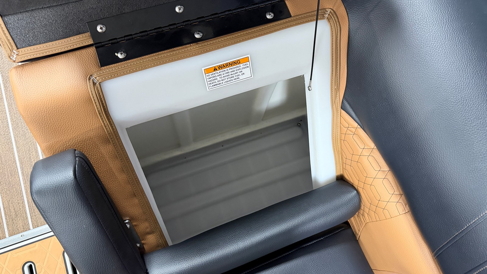 PREMIER 250 INTRIGUE, photo 38