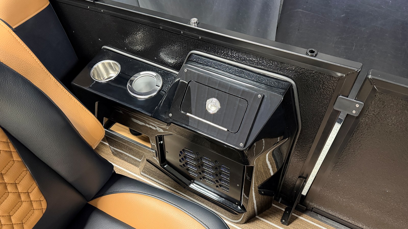 PREMIER 250 INTRIGUE, photo 42