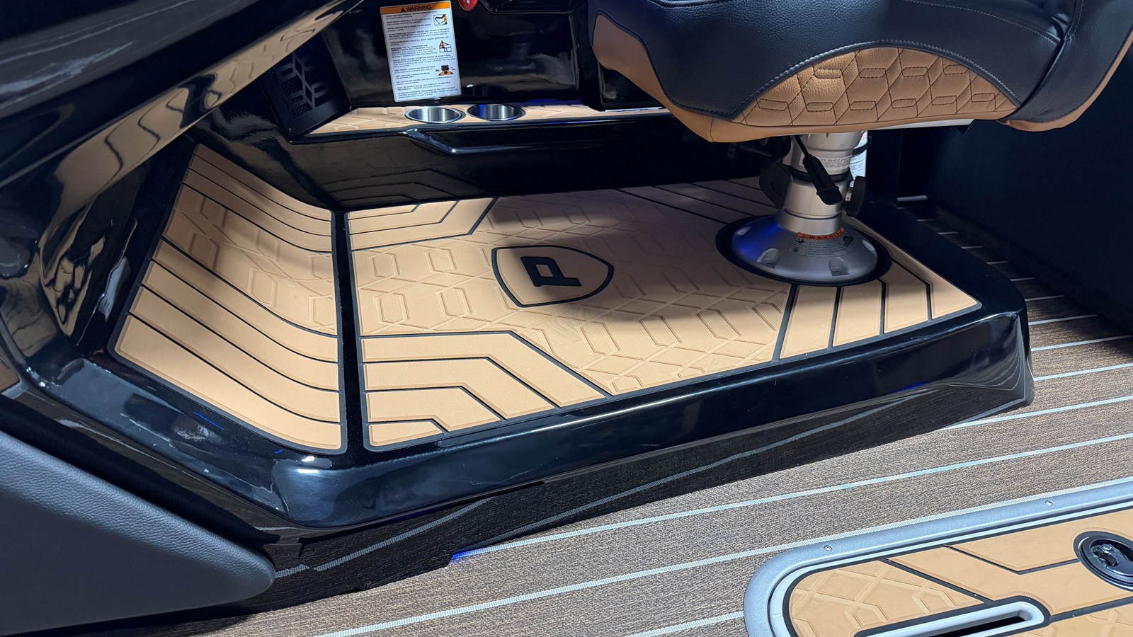 PREMIER 250 INTRIGUE, photo 52