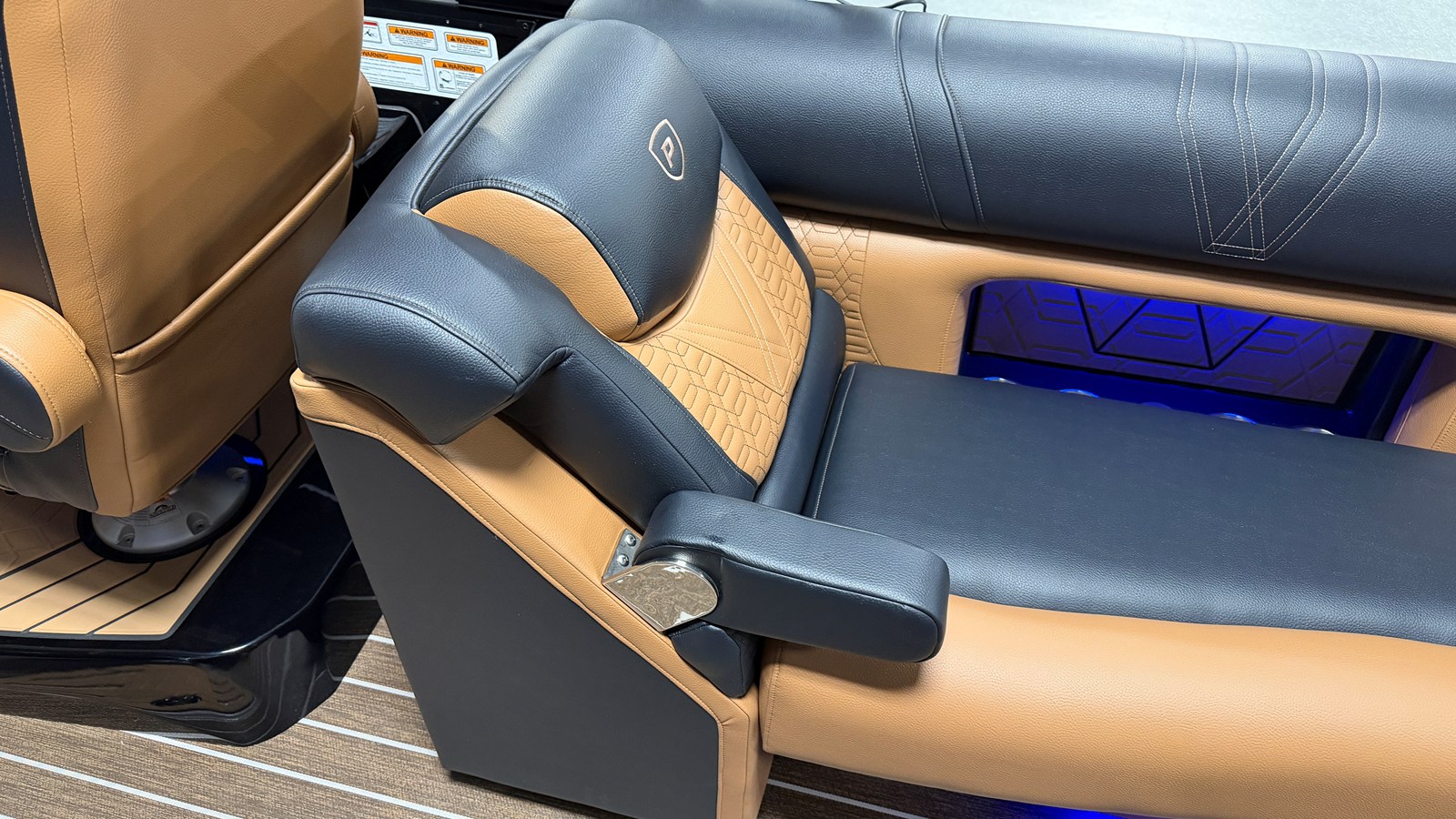 PREMIER 250 INTRIGUE, photo 68
