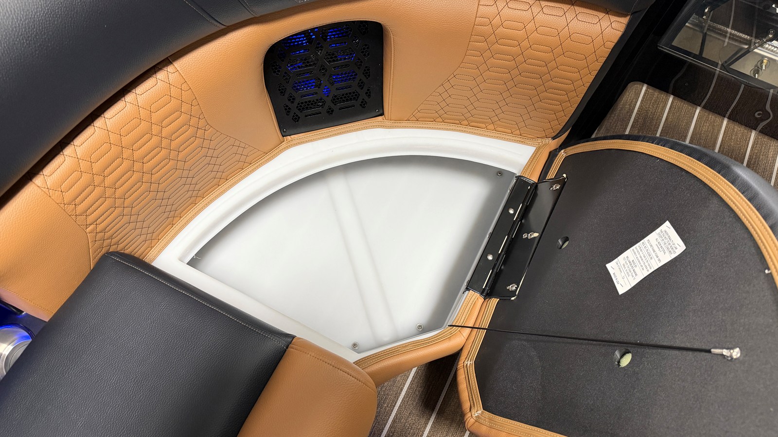 PREMIER 250 INTRIGUE, photo 74