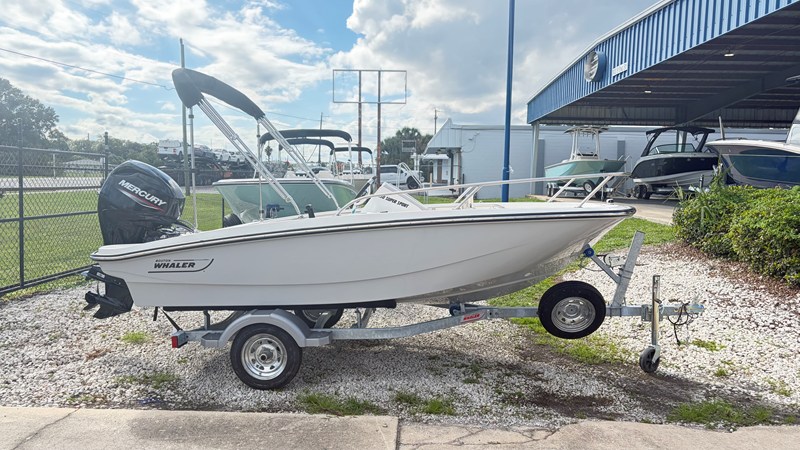 BOSTON WHALER 130 SUPER SPORT — 2027 Boston Whaler 130 Super Sport