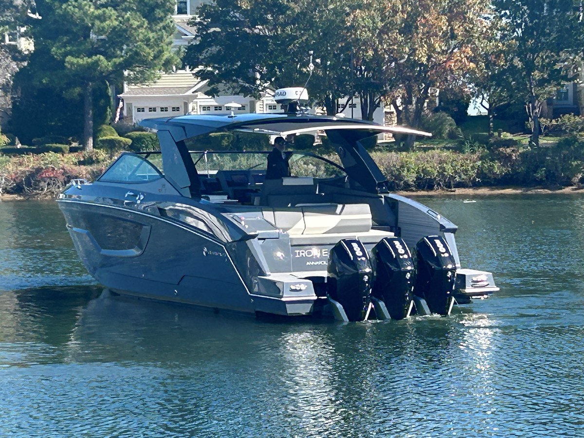 Cruisers Yachts 38 GLS-OB SB — 2024 Cruisers Yachts 38 GLS-OB SB — photo 5