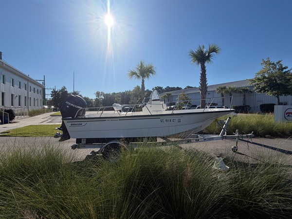 BOSTON WHALER 170 MONTAUK — 2012 Boston Whaler 170 Montauk