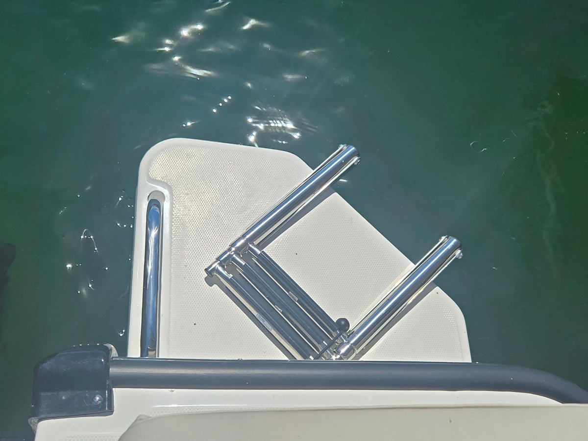 BOSTON WHALER 170 MONTAUK, photo 8
