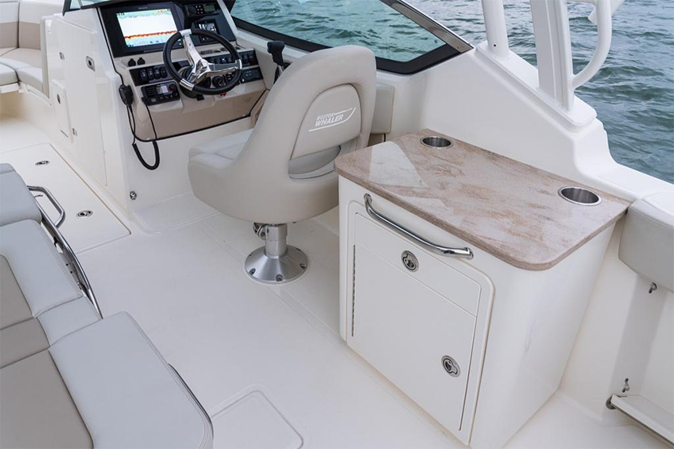 BOSTON WHALER 240 VANTAGE, photo 28