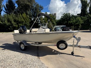 BOSTON WHALER 170 MONTAUK