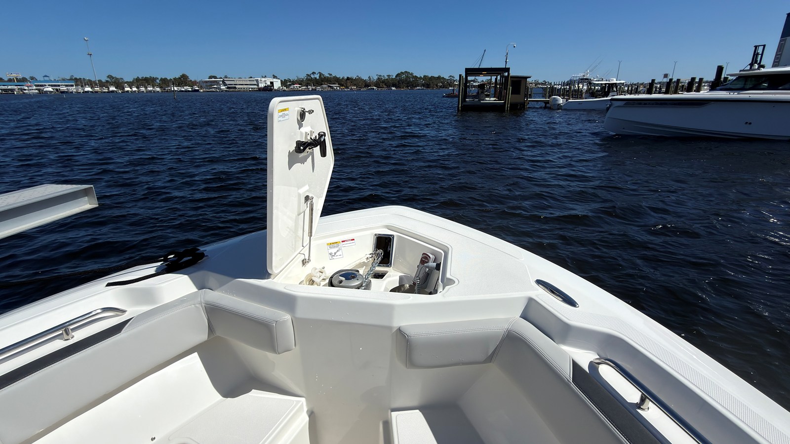 BOSTON WHALER 330 OUTRAGE, photo 10
