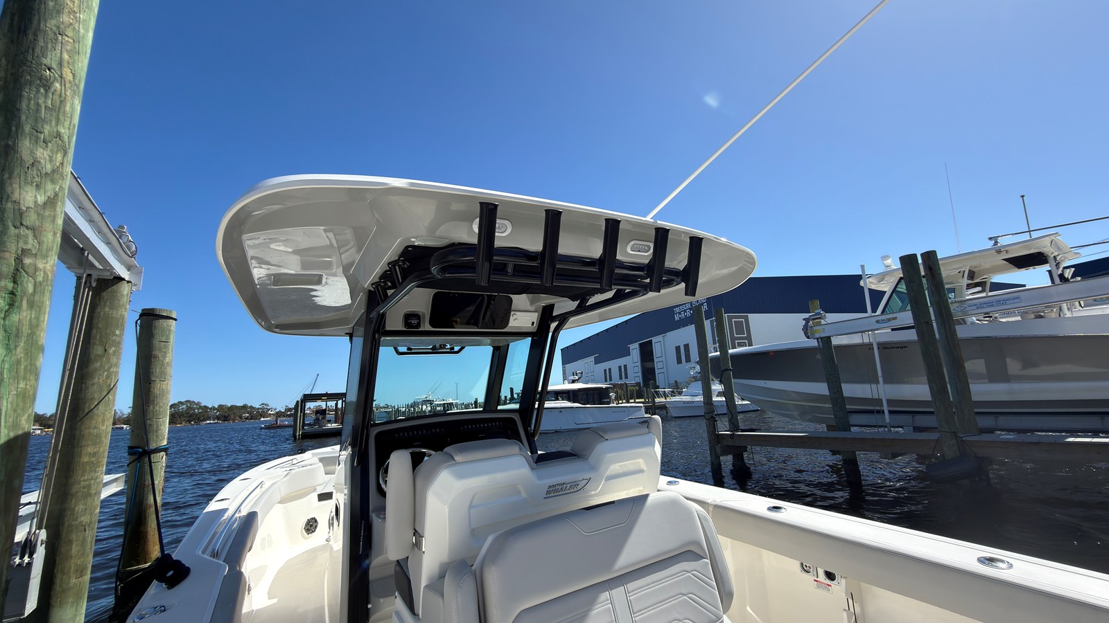 BOSTON WHALER 330 OUTRAGE, photo 39