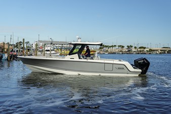 BOSTON WHALER 330 OUTRAGE