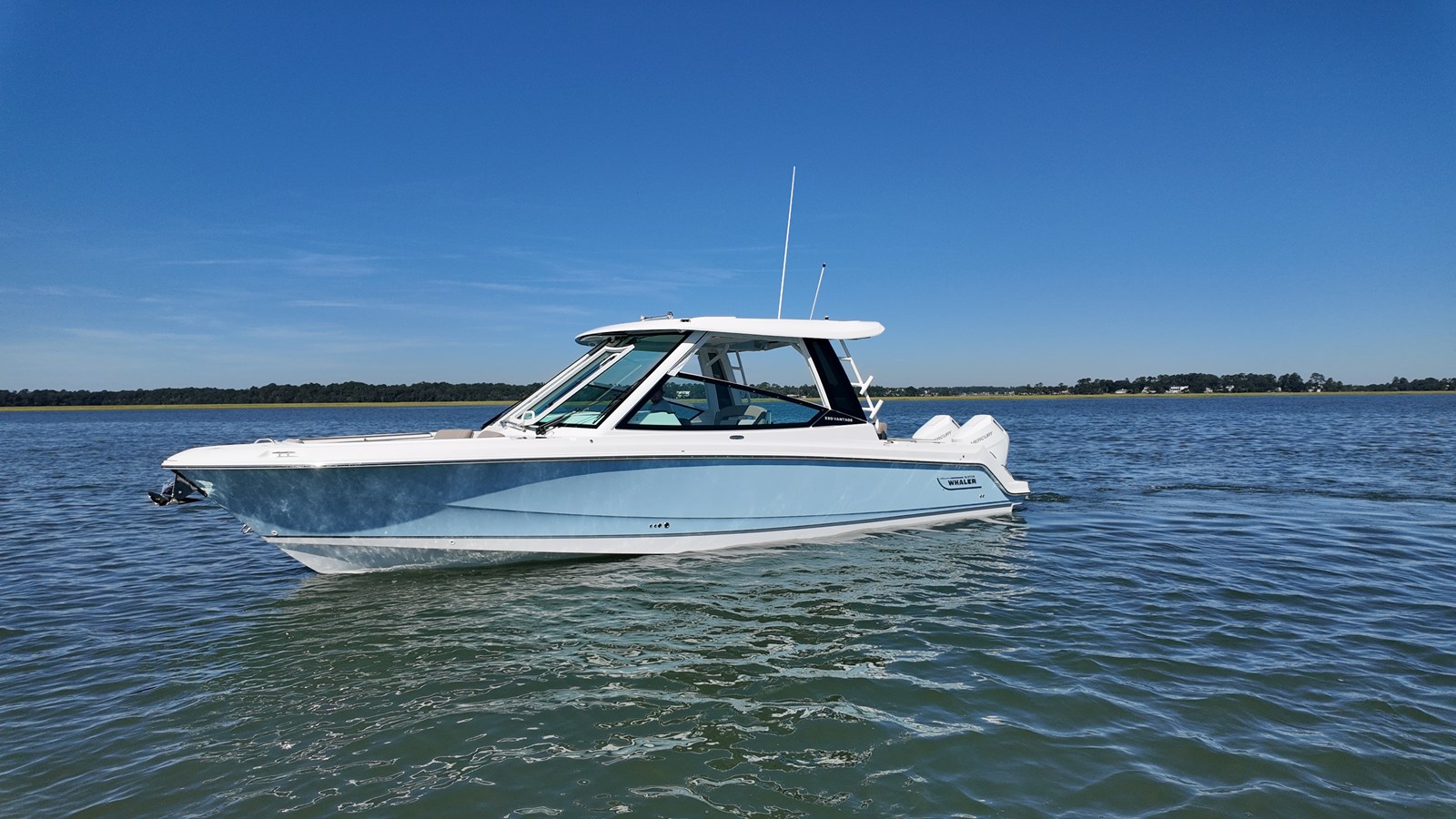 Boston Whaler 330 Vantage — 2027 Boston Whaler 330 Vantage — photo 2