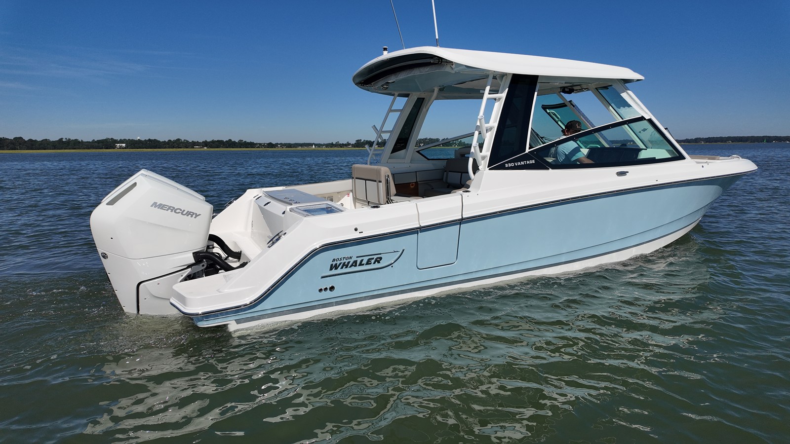 Boston Whaler 330 Vantage — 2027 Boston Whaler 330 Vantage — photo 3