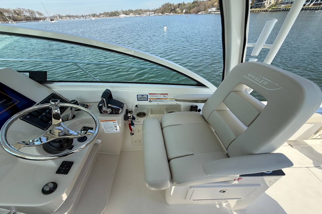 BOSTON WHALER 285 CONQUEST, photo 23