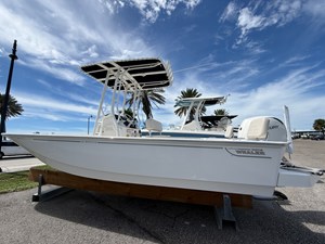 BOSTON WHALER 190 MONTAUK