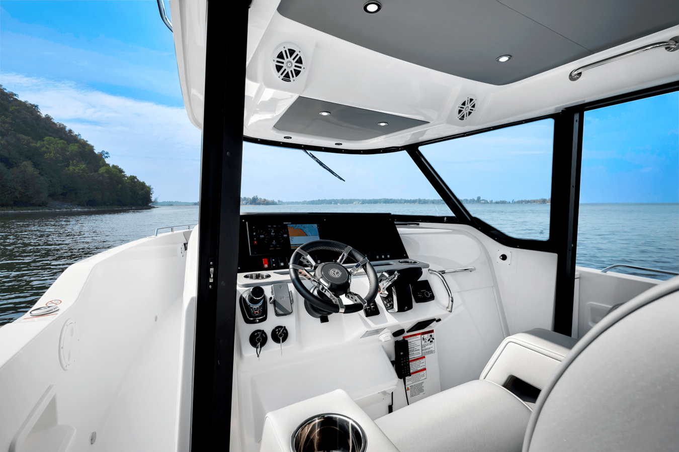 CRUISERS YACHTS 38 VTR, photo 13