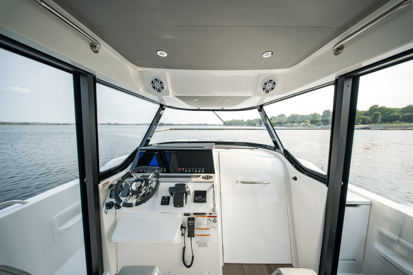 CRUISERS YACHTS 38 VTR, photo 14