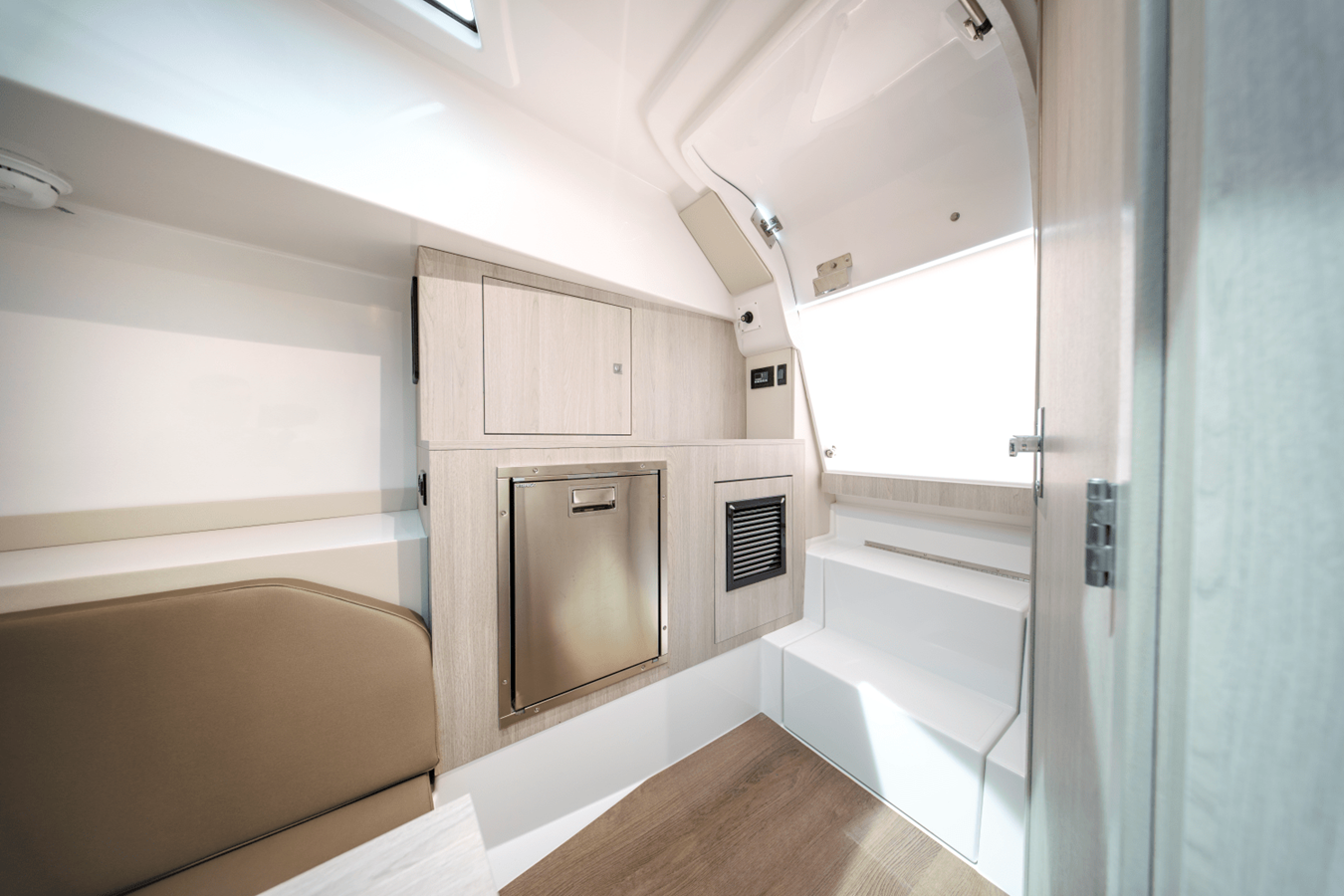 CRUISERS YACHTS 38 VTR, photo 30