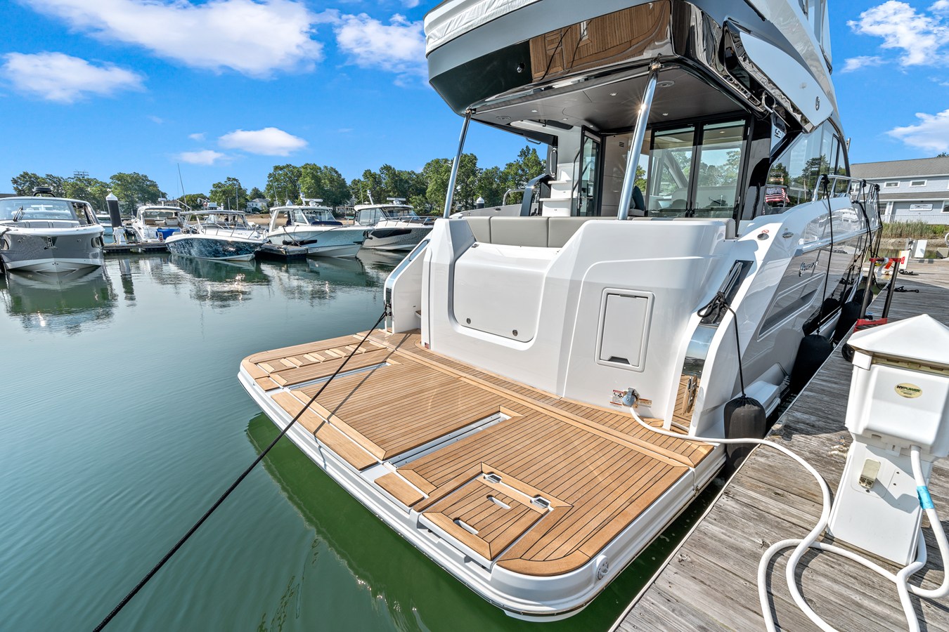 CRUISERS YACHTS 50 FLY, photo 5