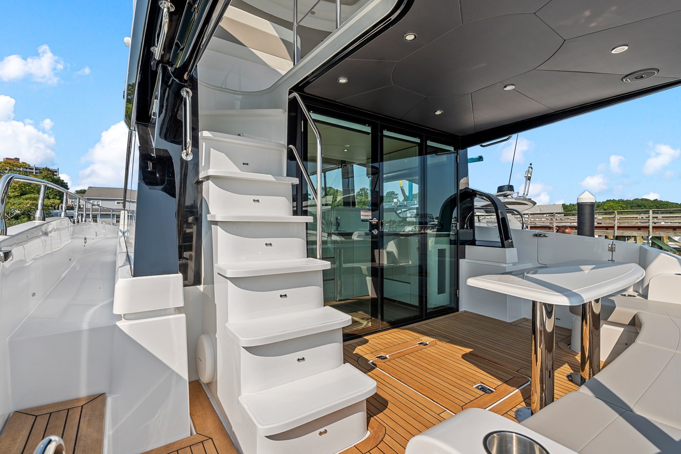 CRUISERS YACHTS 50 FLY, photo 8