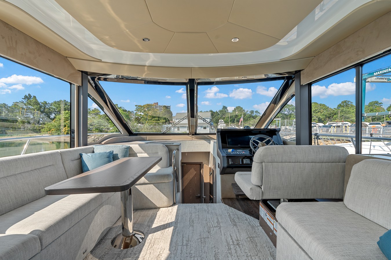 CRUISERS YACHTS 50 FLY, photo 18