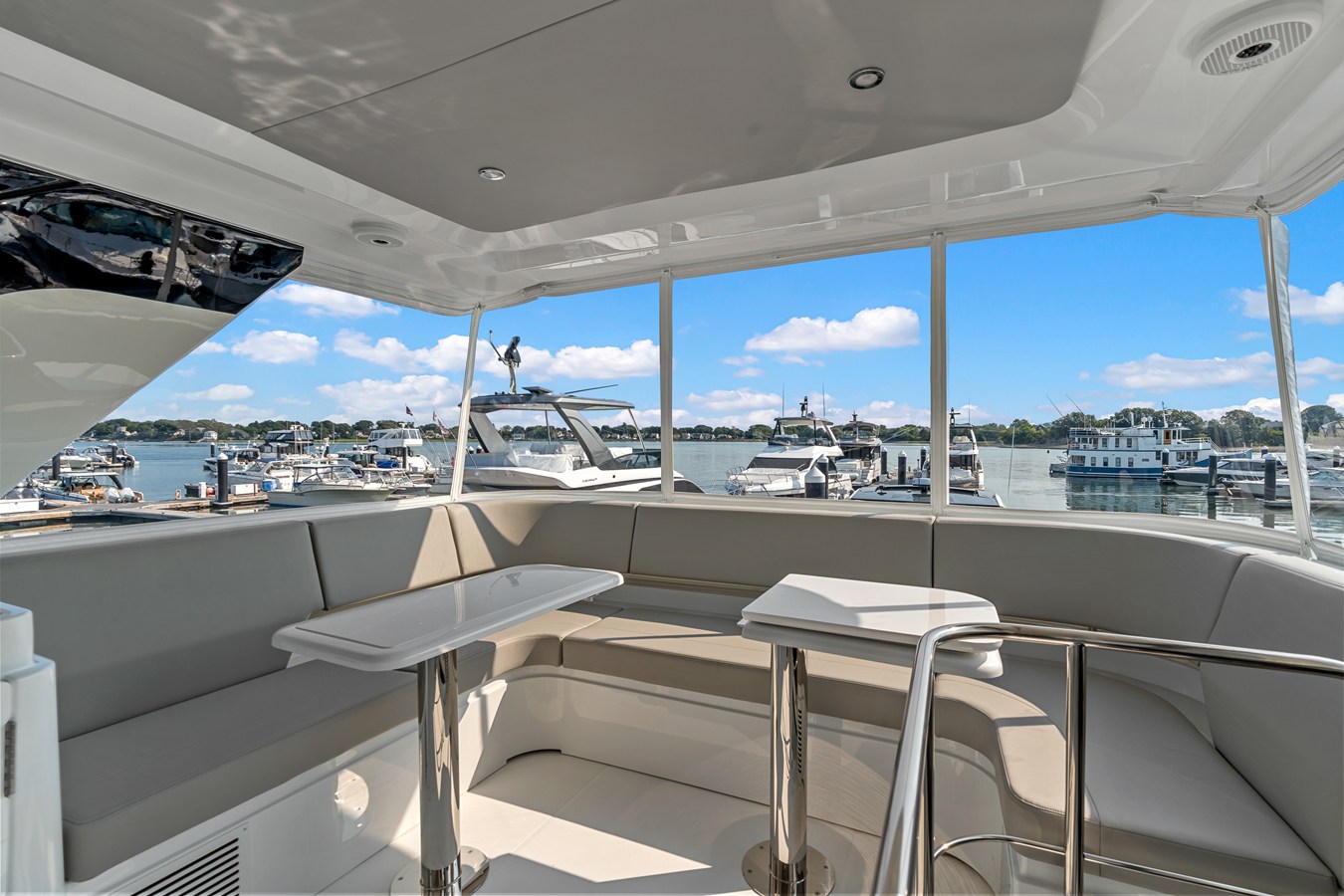 CRUISERS YACHTS 50 FLY, photo 43