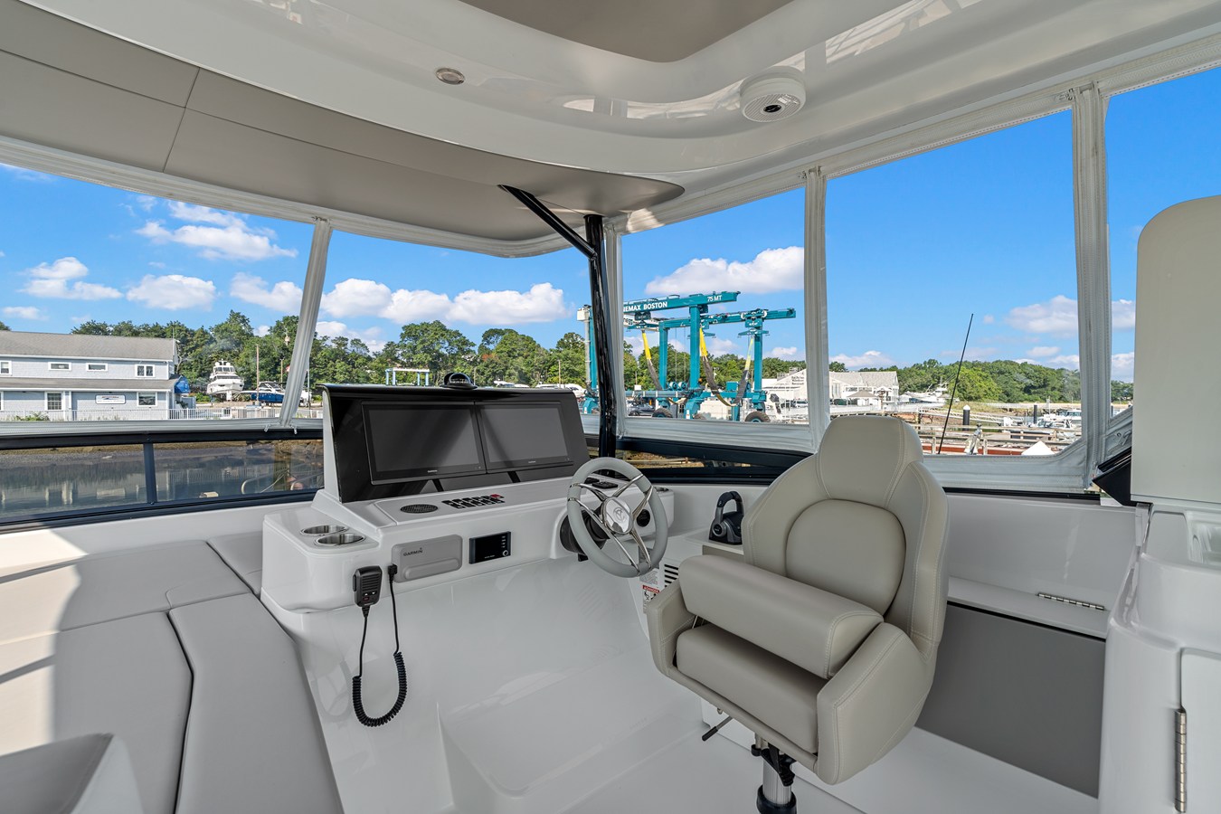 CRUISERS YACHTS 50 FLY, photo 47