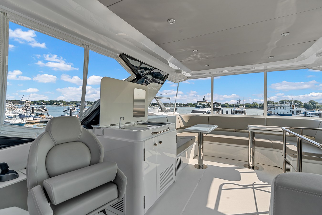 CRUISERS YACHTS 50 FLY, photo 50