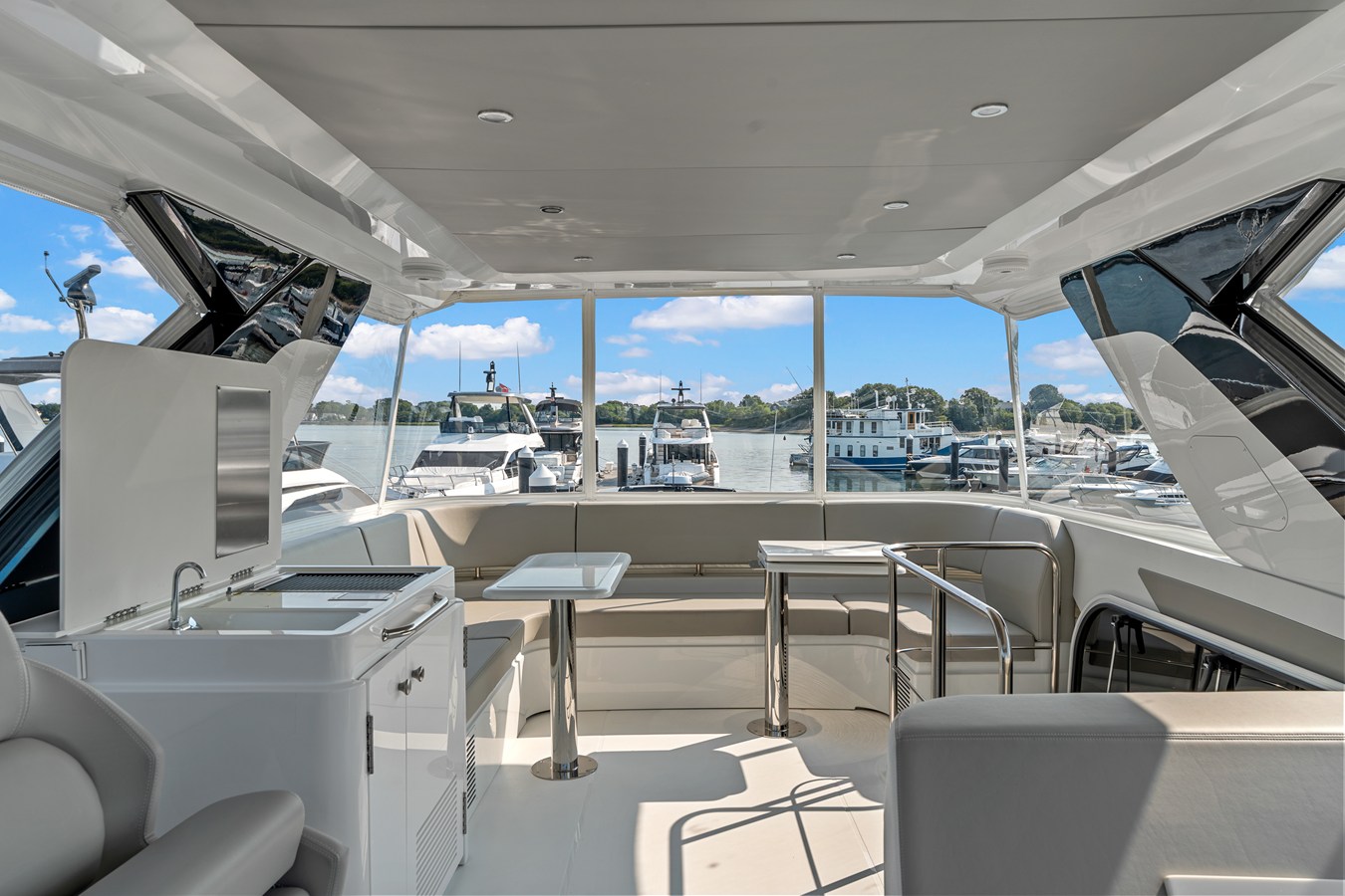 CRUISERS YACHTS 50 FLY, photo 51