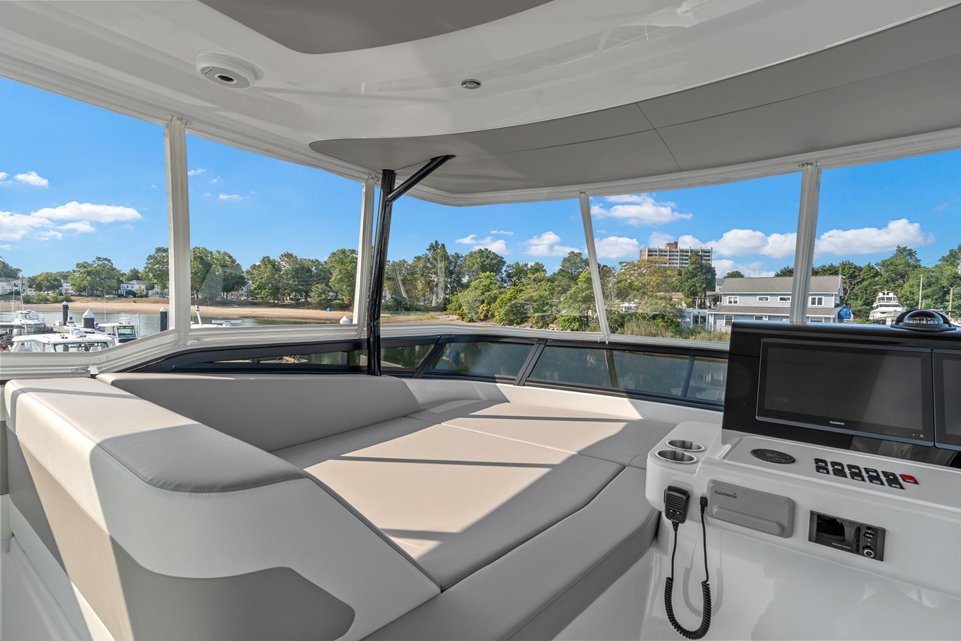 CRUISERS YACHTS 50 FLY, photo 52
