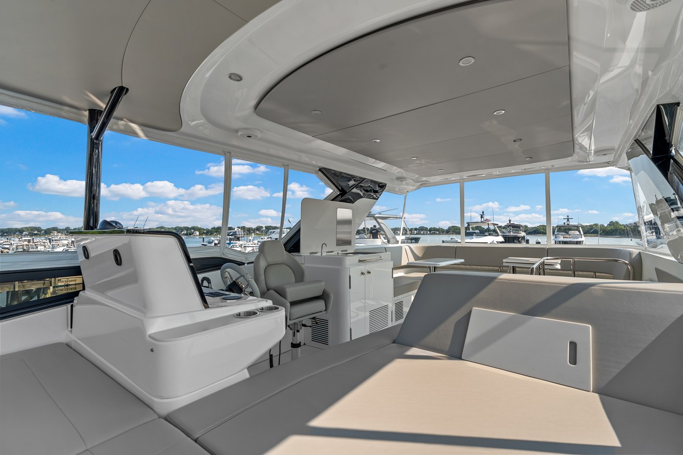 CRUISERS YACHTS 50 FLY, photo 54