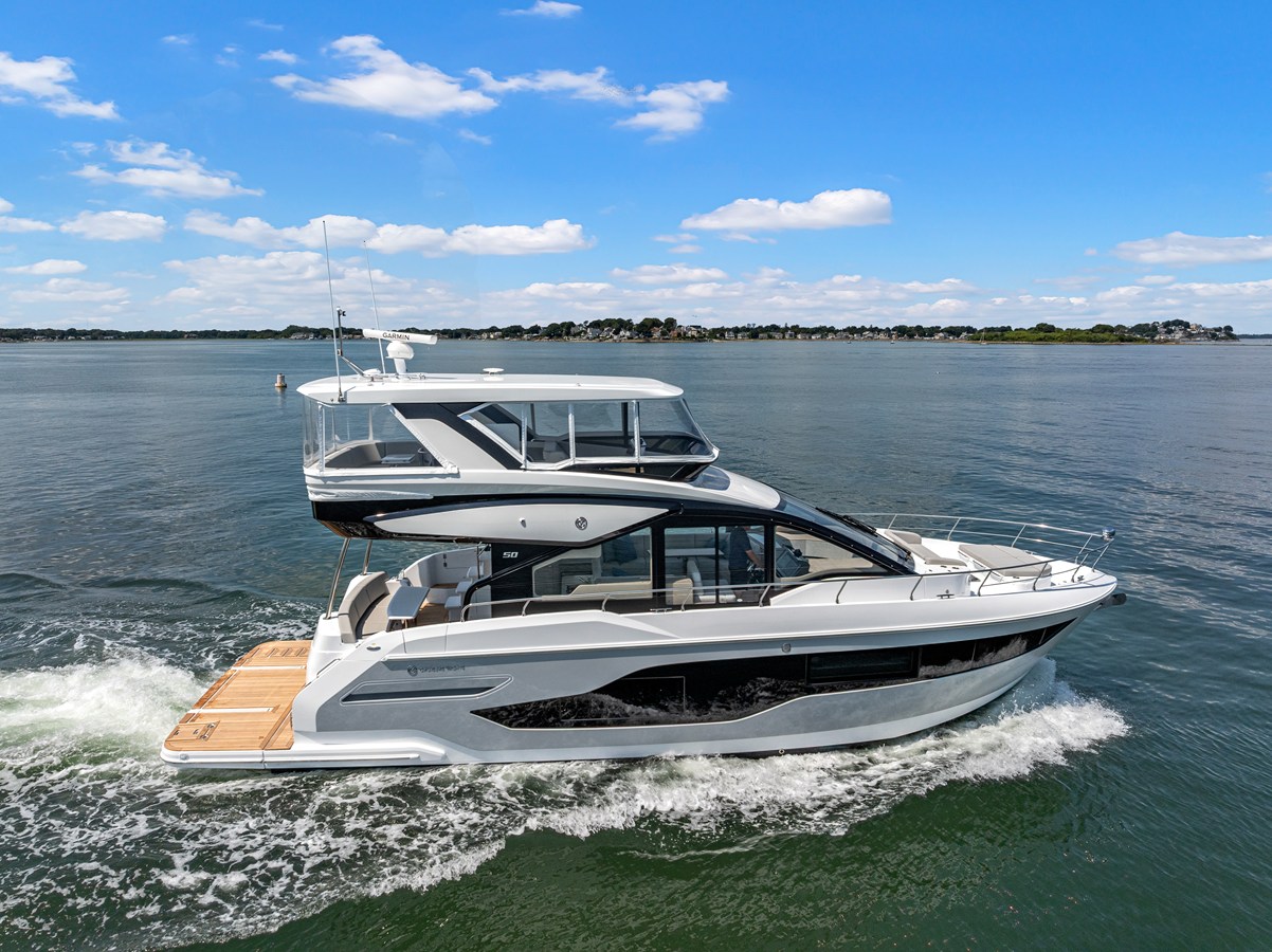 CRUISERS YACHTS 50 FLY, photo 61