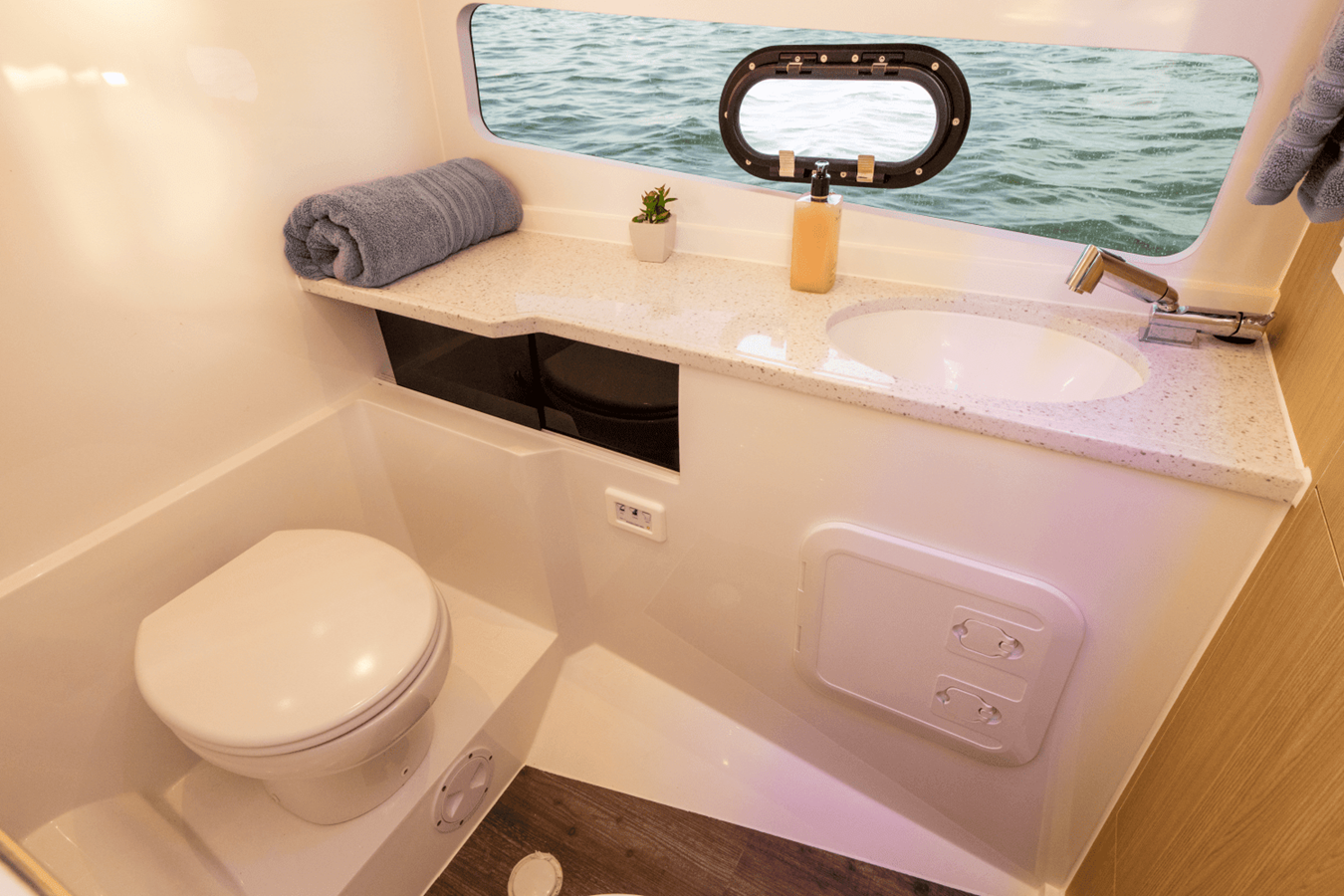 AQUILA 32 SPORT, photo 11