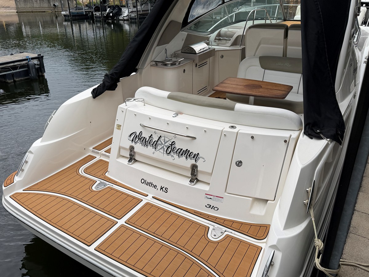 Sea Ray 310 SUNDANCER — 2007 Sea Ray 310 Sundancer — photo 4