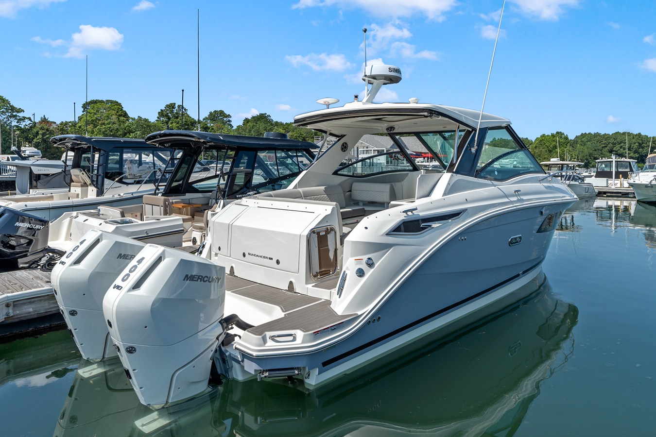 Sea Ray Sundancer 320 Outboard — 2027 Sea Ray Sundancer 320 Outboard — photo 4