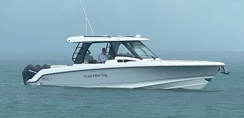2023 Boston Whaler 350 REALM 4