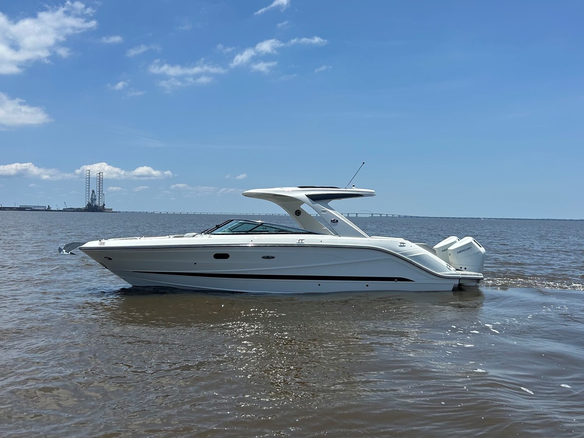 Sea Ray SLX 310 Outboard — 2026 Sea Ray SLX 310 Outboard
