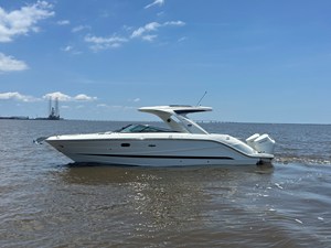 SEA RAY SLX 310 OUTBOARD