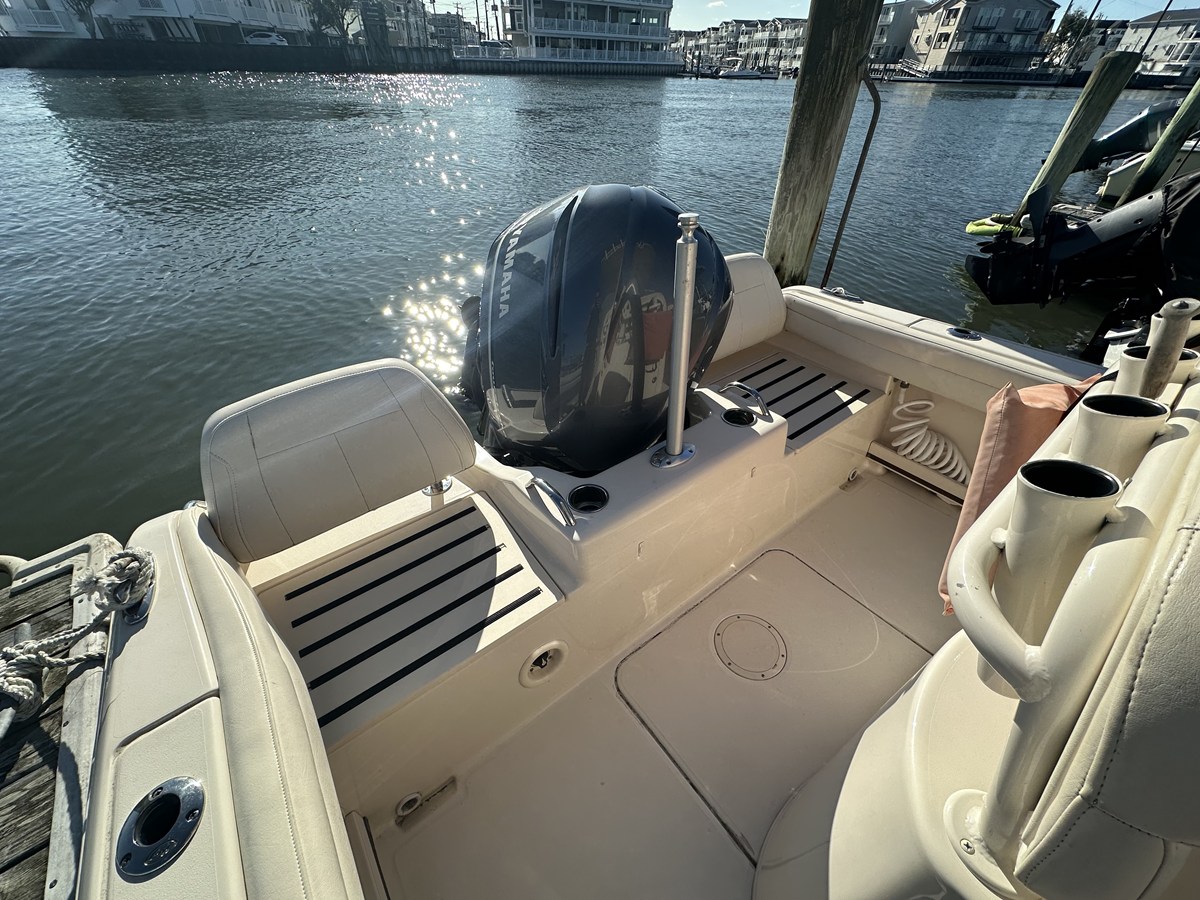 Grady-White FISHERMAN 216 — 2018 Grady-White Fisherman 216 — fotoğraf 5