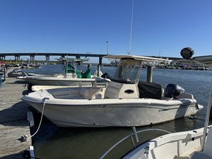 GRADY-WHITE FISHERMAN 216