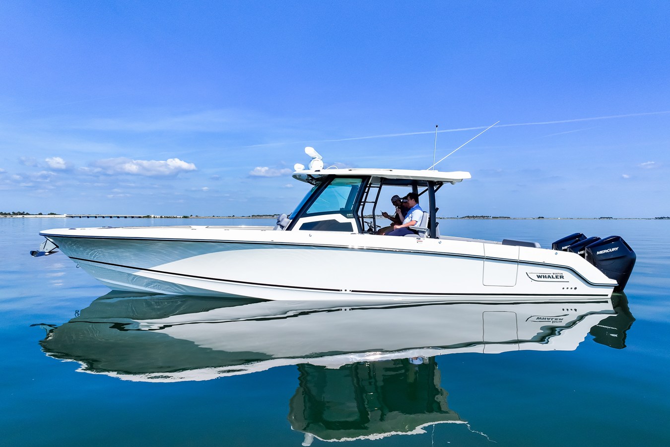 Boston Whaler 380 Outrage — 2026 Boston Whaler 380 Outrage