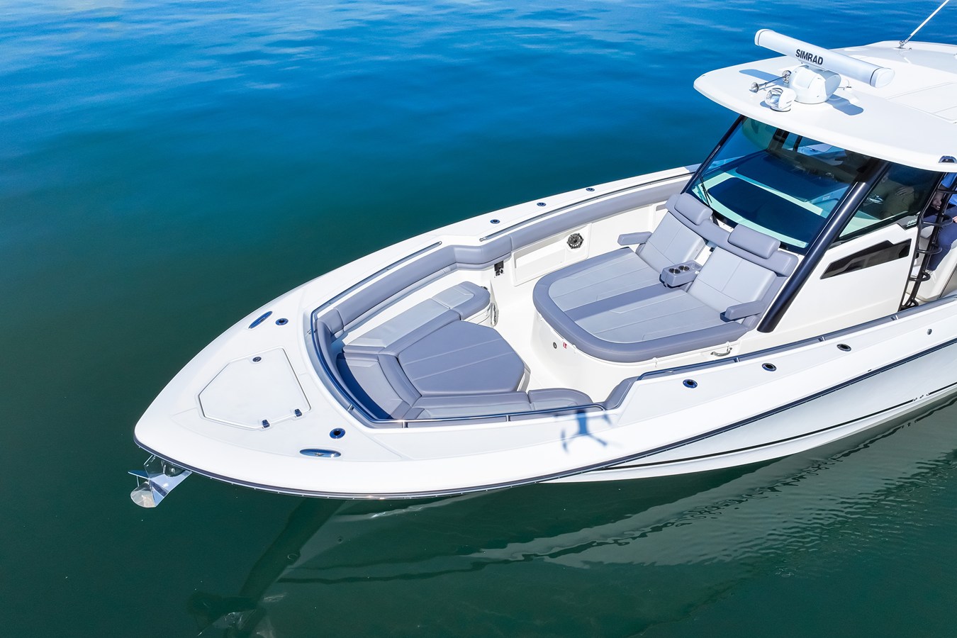 Boston Whaler 380 Outrage — 2026 Boston Whaler 380 Outrage — photo 4