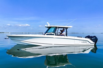 BOSTON WHALER 380 OUTRAGE