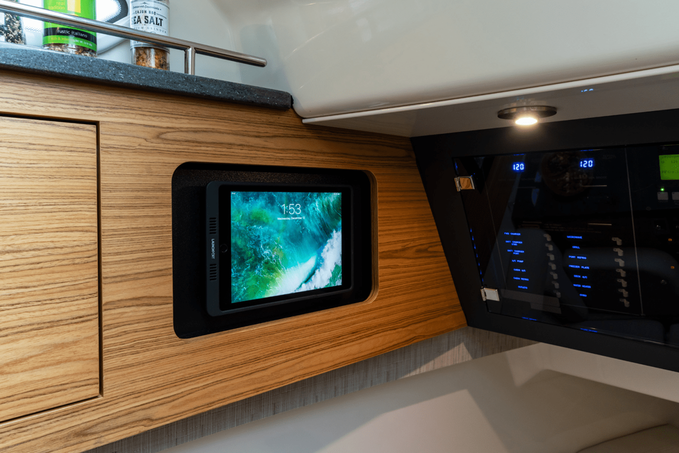 BOSTON WHALER 380 REALM, photo 63