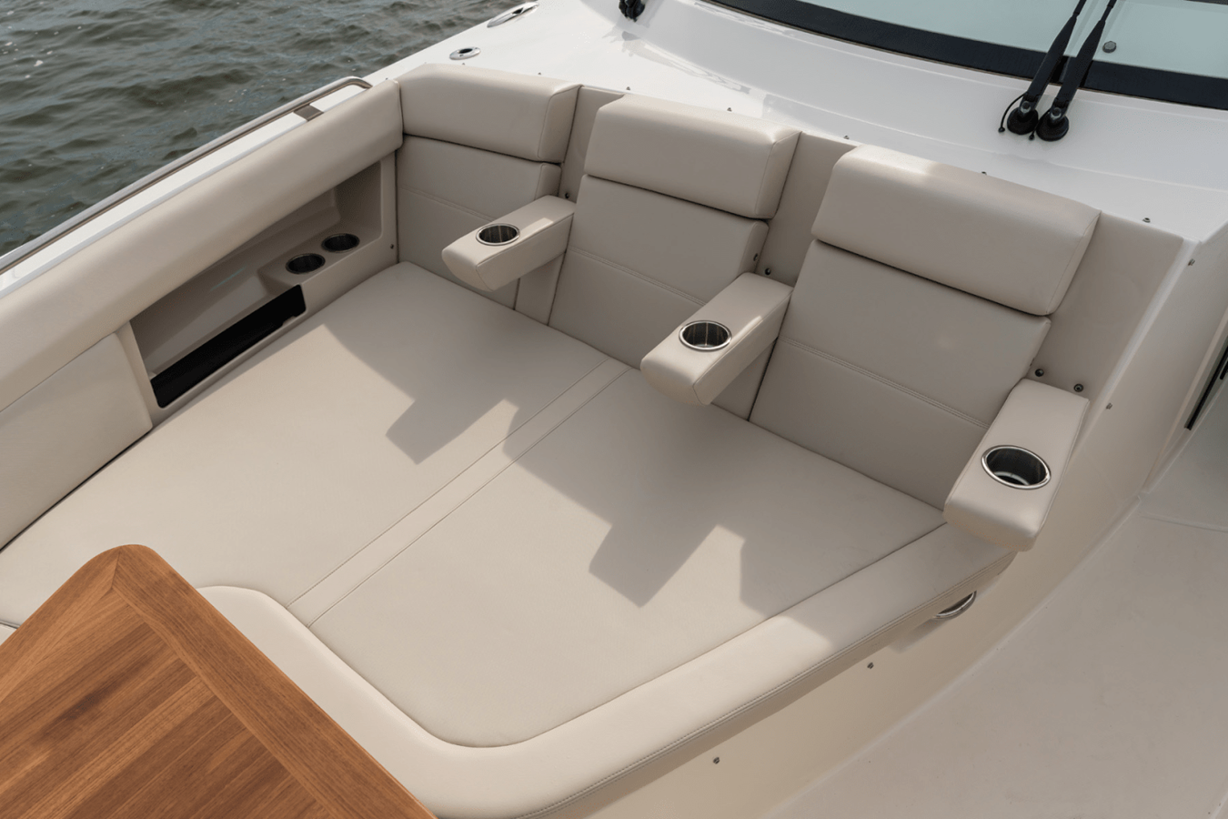 BOSTON WHALER 380 REALM, photo 74