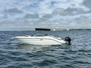 SEA RAY SLX 260 OUTBOARD