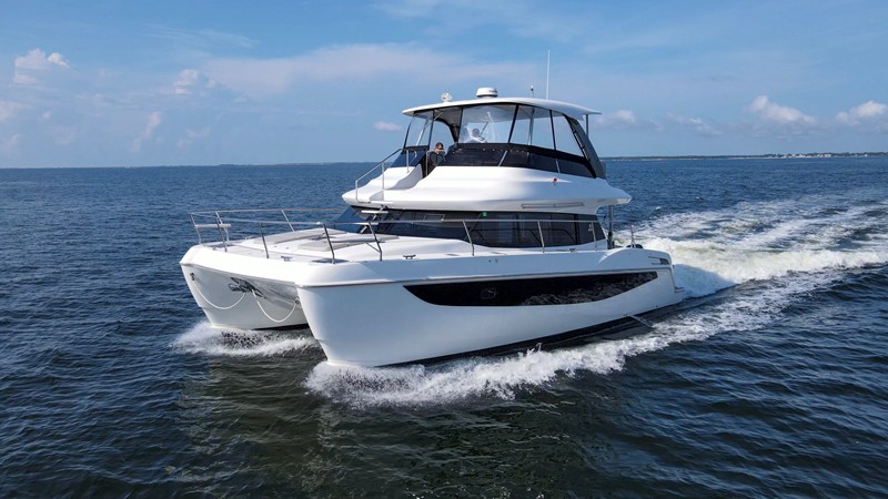 AQUILA 42 YACHT